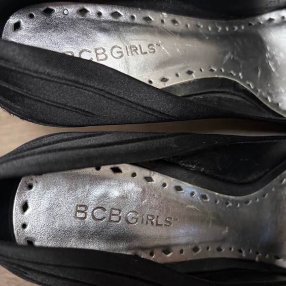 BCBGirls Black Satin Peep Toe Heels | Size 9W - Picture 6 of 10